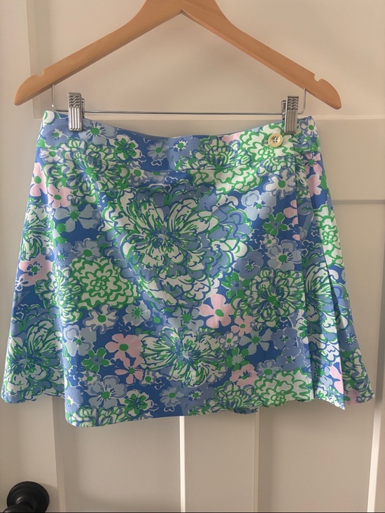 Lilly Pulitzer Dresses & Skirts - Lilly Pulitzer Blue, Green & Pink Floral Circle Skort new with tags